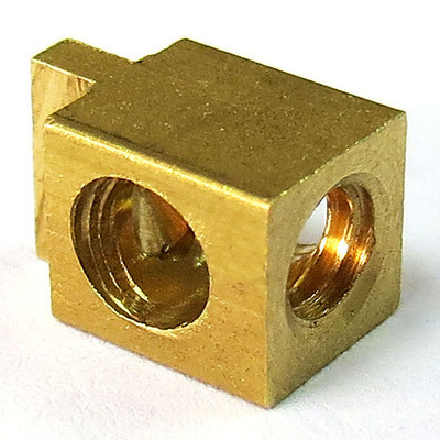 探秘紧固件 从铜柱现货到一站式采购，东莞市唐朝五金制品有限公司深度解析